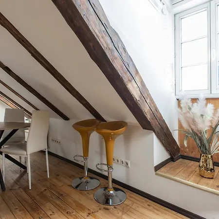 Apartment Mansard In Old Town